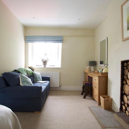 The Royal Oak Hotel Ansty  Room photo