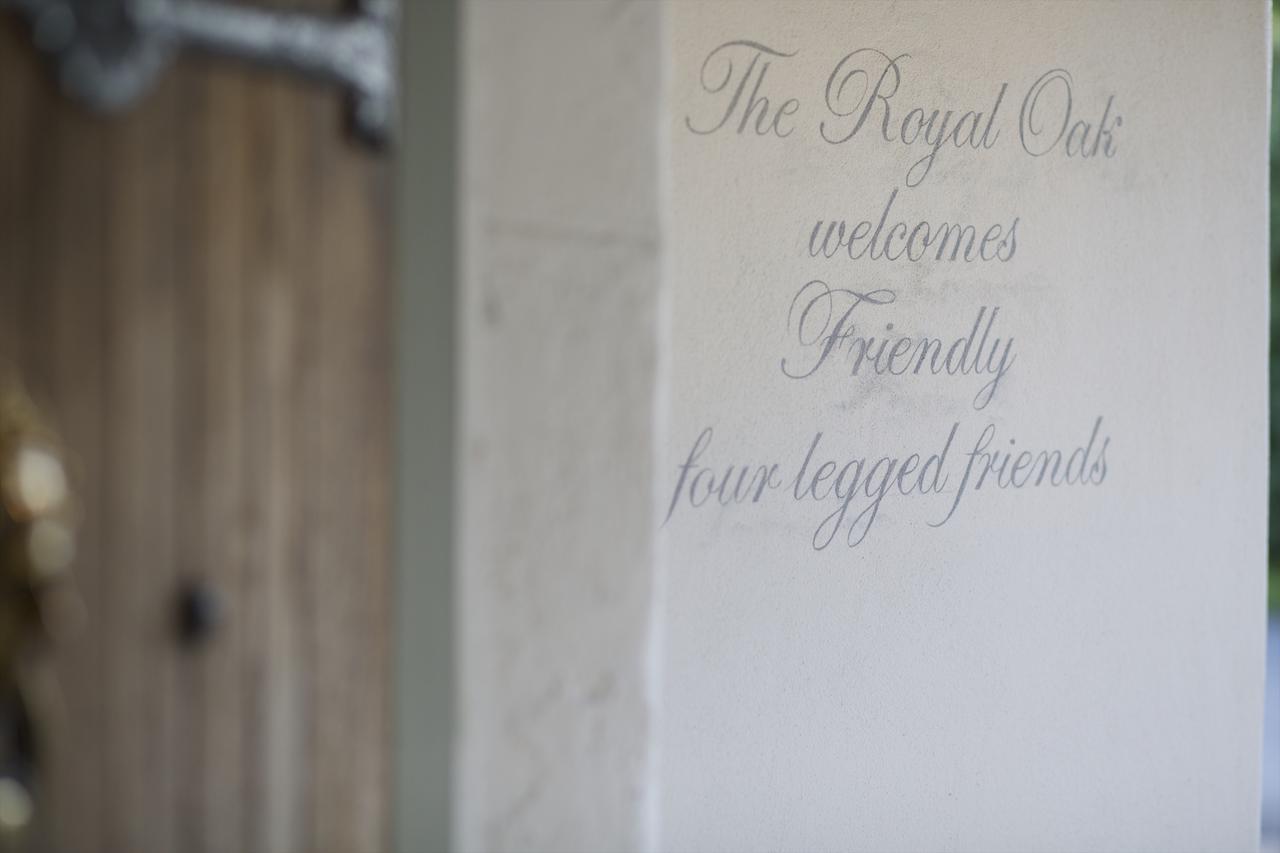 The Royal Oak Hotel Ansty  Exterior photo